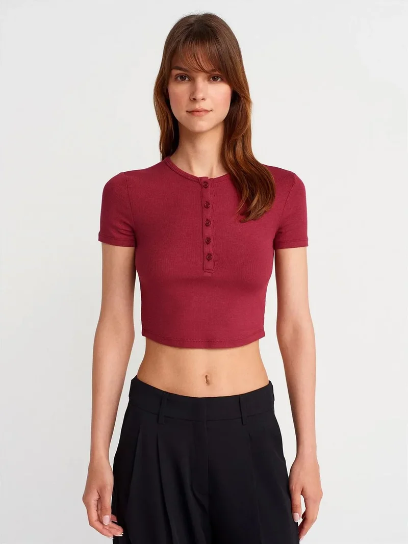 ديلفين DILVIN Slim Fit Crop Blouse With Buttons