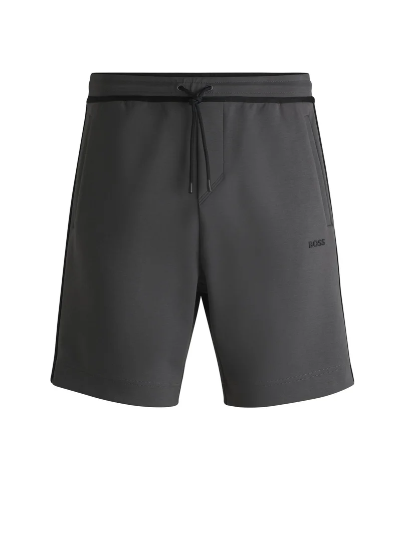 بوس Drawstring shorts with tape and logo details