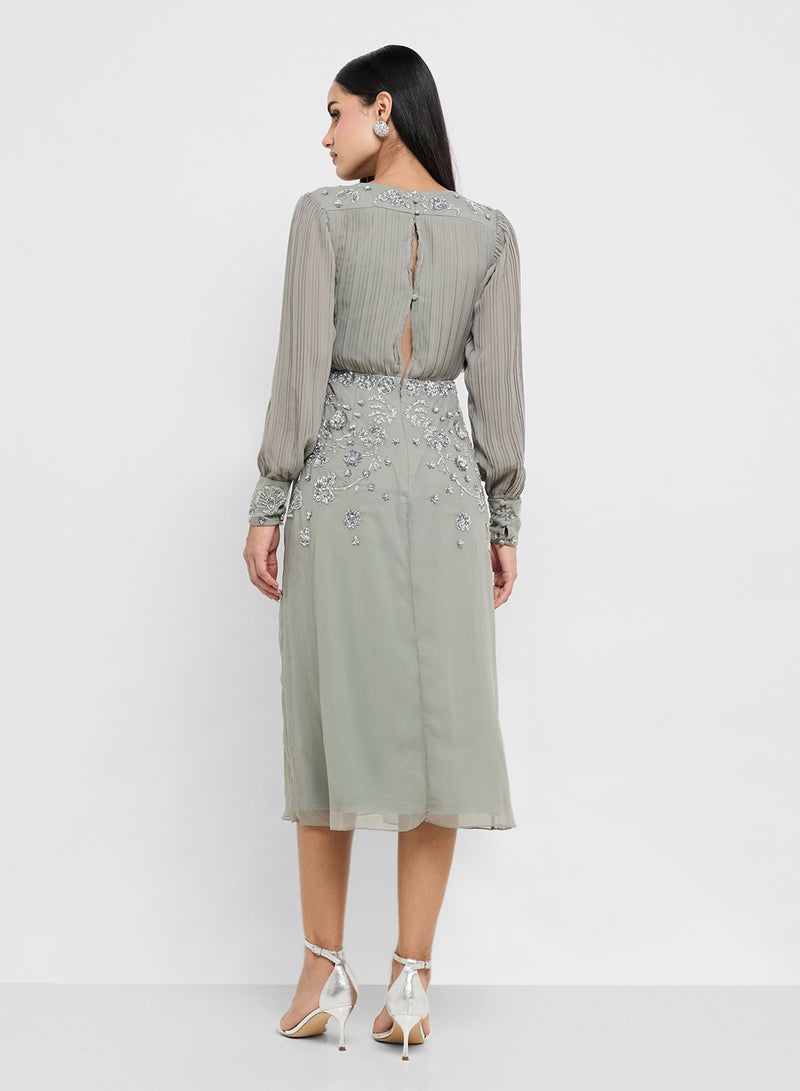 Frock and Frill Embellished Cuffed Sleeve V-Neck Midi Dress  - Image 2