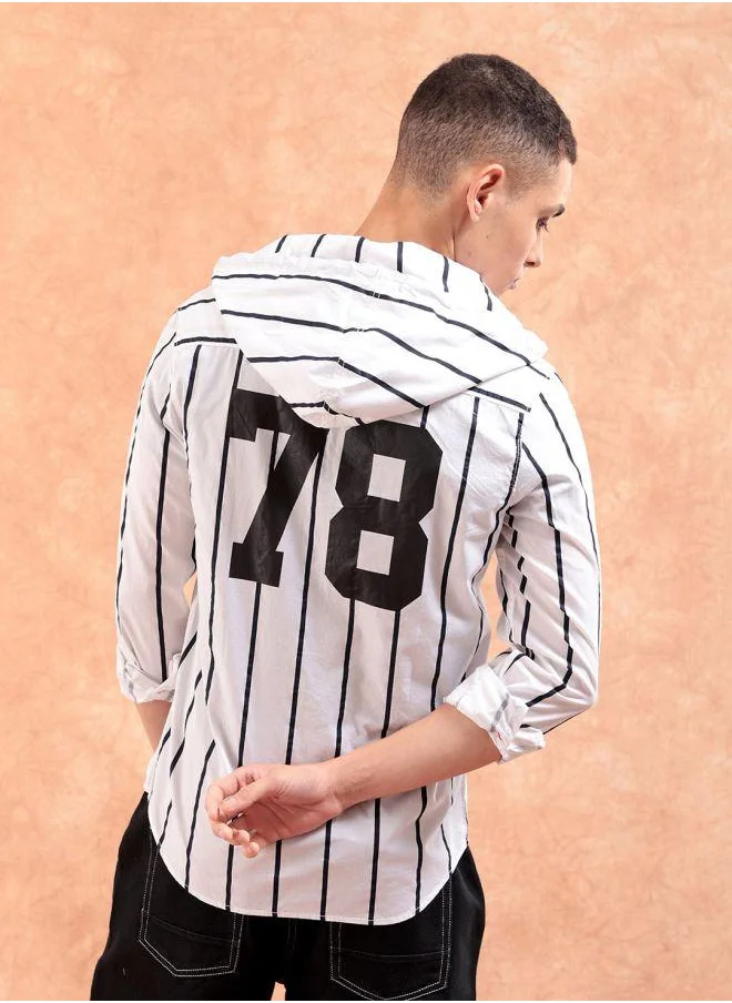 The Indian Garage Co Men Slim Fit Verticle Striped Full Sleeves Spread Collar Casual Shirt