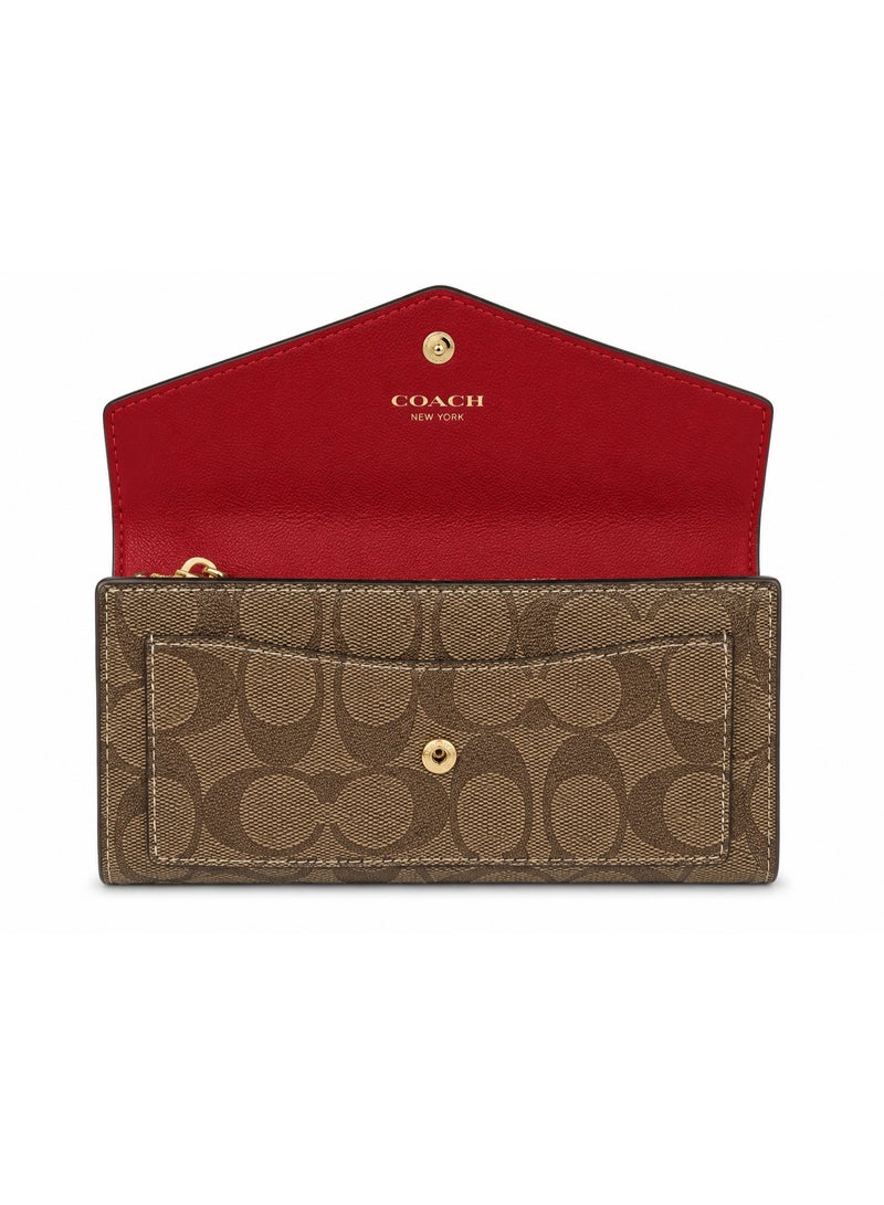 كوتش اوت ليت محفظة كوتش (Coach) النسائية بتصميم المظروف – نقشة Signature باللون البني مع جلد أحمر وشعار ذهبي - Image 3