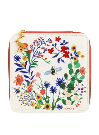 Square Travel Jewelry Case - pzsku/Z6E2503C401C81FCAF1CEZ/45/_/1659442465/a1be6cc7-3f68-4eae-b135-a33c7510a755