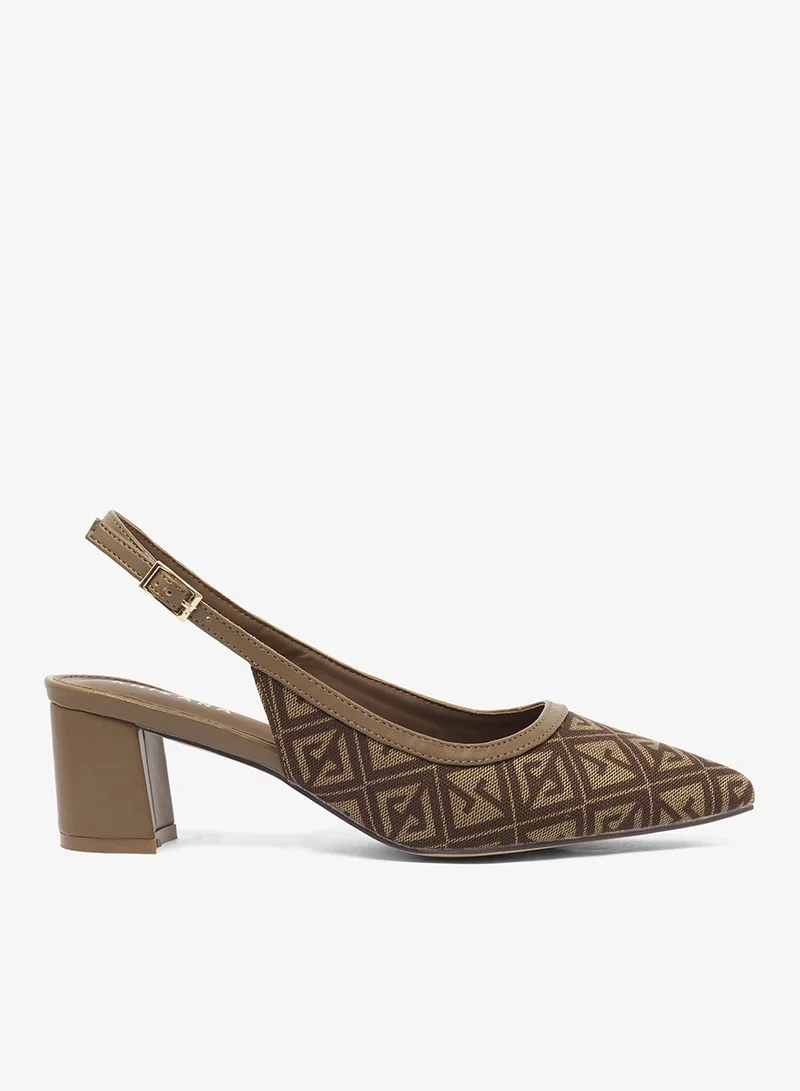 خزانة حذاء كلاسيكي بحزام خلفي