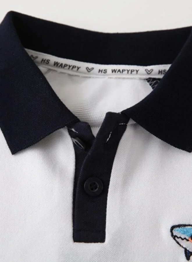 يونيكي White Polo Collar Short Sleeve Applique Tshirt & Shorts