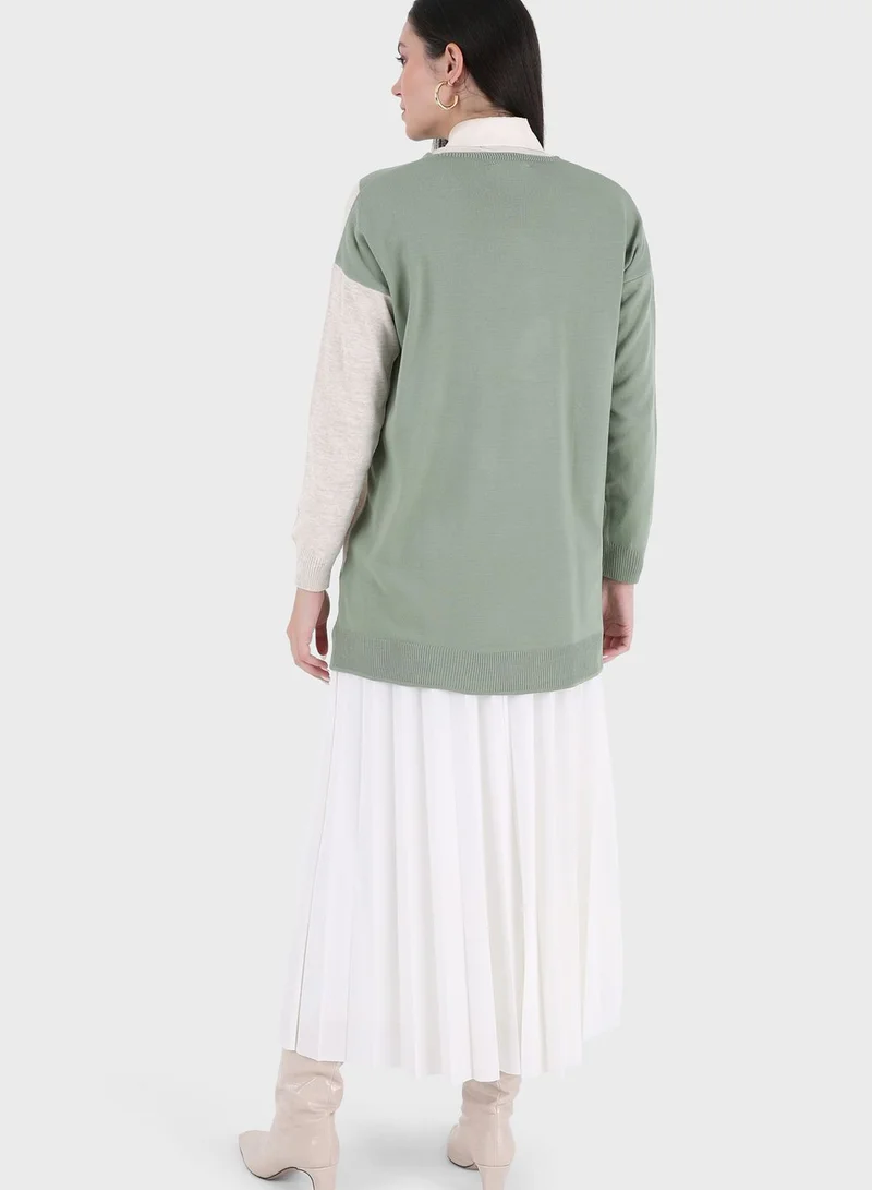 Tavin by Modanisa Contrast Detail Knitted Sweater