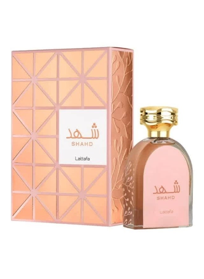 It's a captivating fragrance designed for elegance and confidence, featuring a complex blend of floral softness and woody warmth. Always leave two-thirds of the bottle filled with freshness and warm, sensual touches.