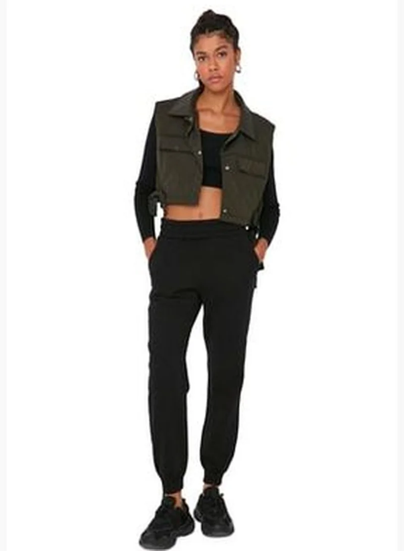 trendyol Black Basic Jogger Fleece Inside Knitted Sweatpants TWOAW21EA0010.