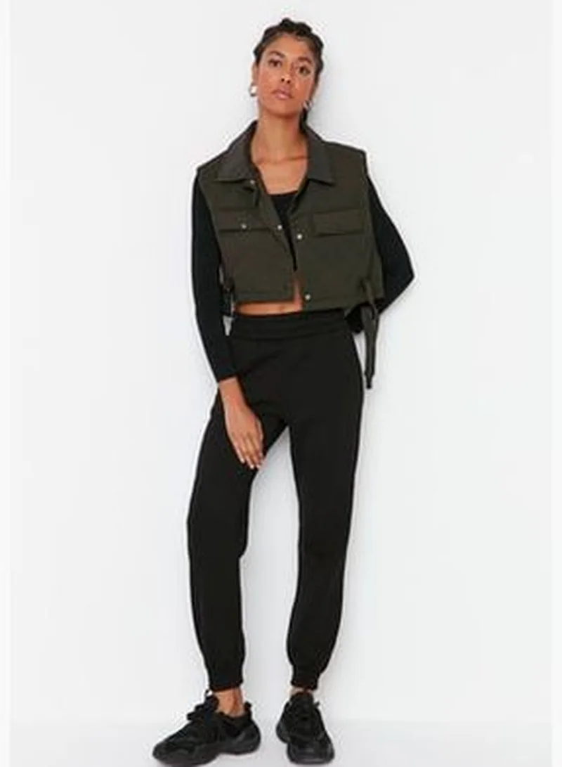 trendyol Black Basic Jogger Fleece Inside Knitted Sweatpants TWOAW21EA0010.