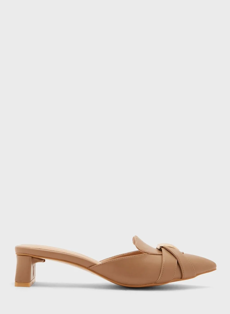 Khizana Flat Bow Pointed Slip-On Pump