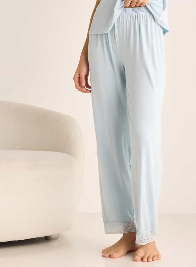 سبلاش فيڤ Lace Detail V-neck Top and Pyjama Set