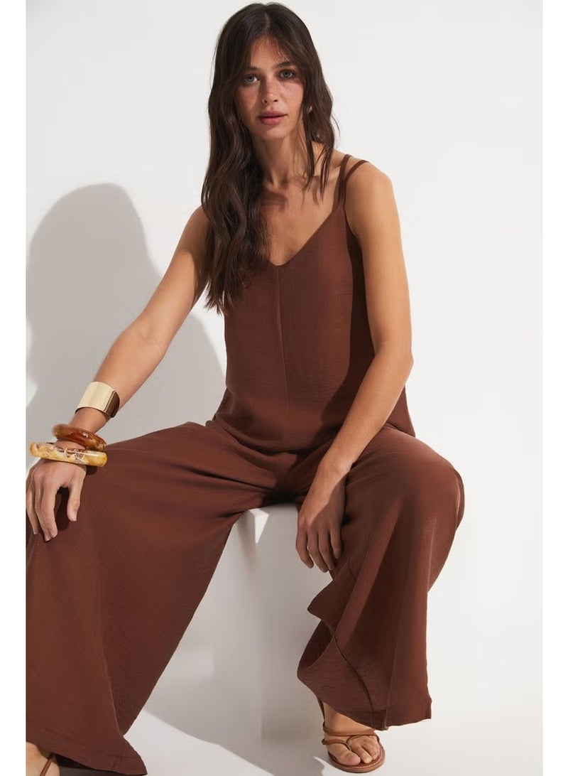 JUNE Back Detailed Jumpsuit - Image 5