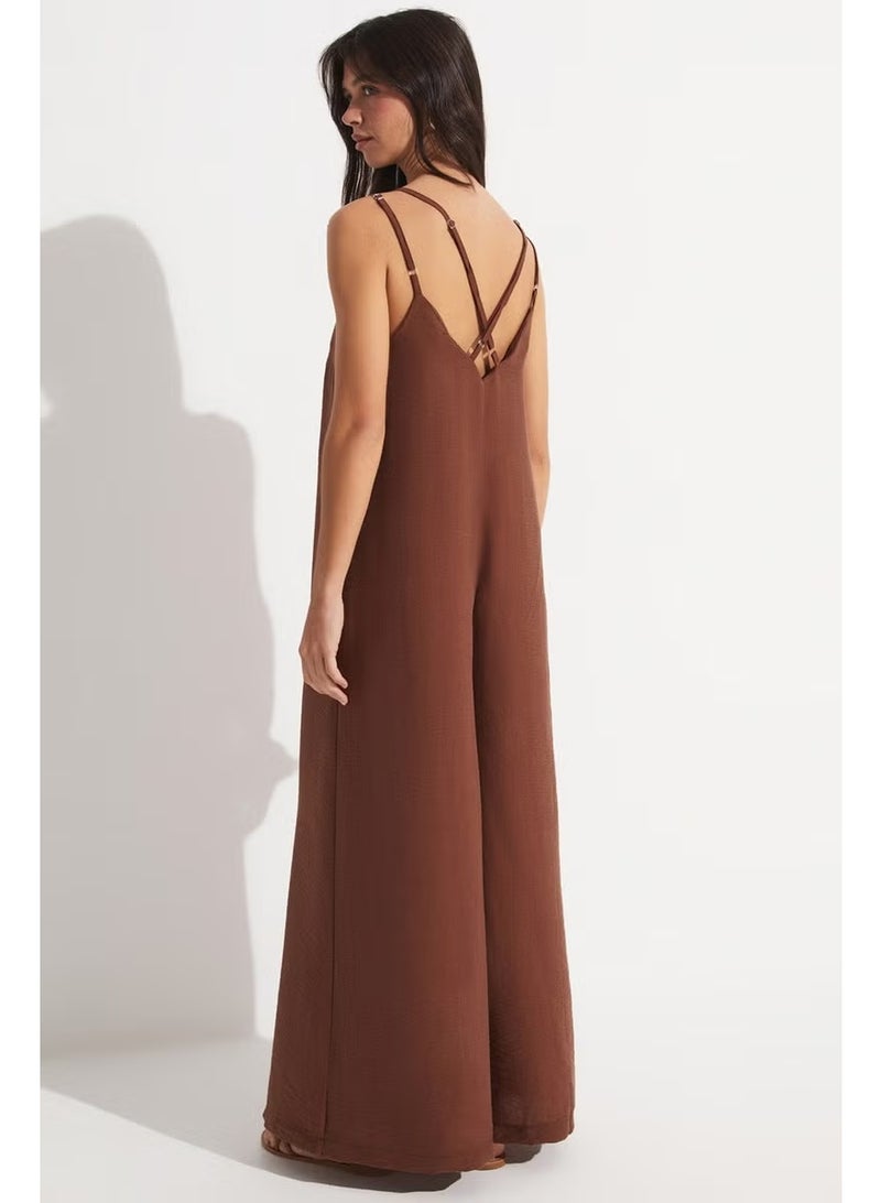 JUNE Back Detailed Jumpsuit - Image 4