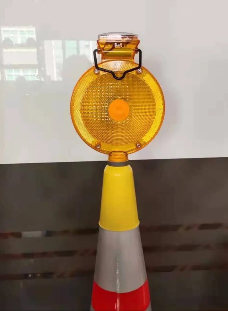Solar Powered Emergency Warning Light, for Roads and Construction Sites. Automatically Flashes. Easy Installation on Cones or Barriers. - Image 5