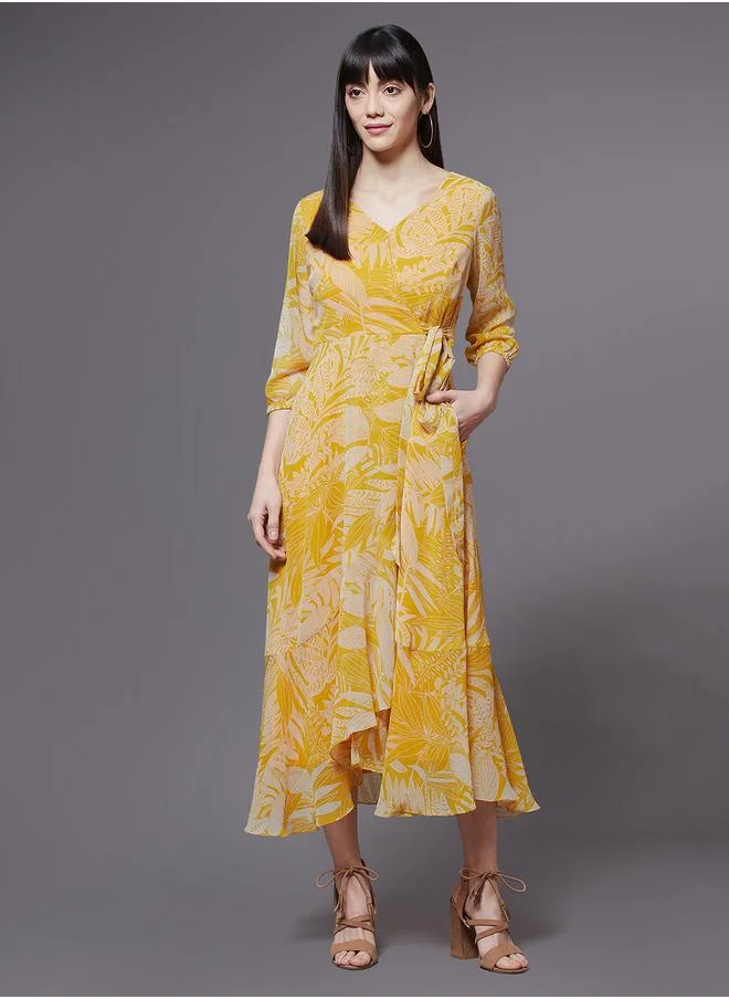 Miss Chase Miss Chase Leaf Print Asymmetric Hem A-Line Midi Dress