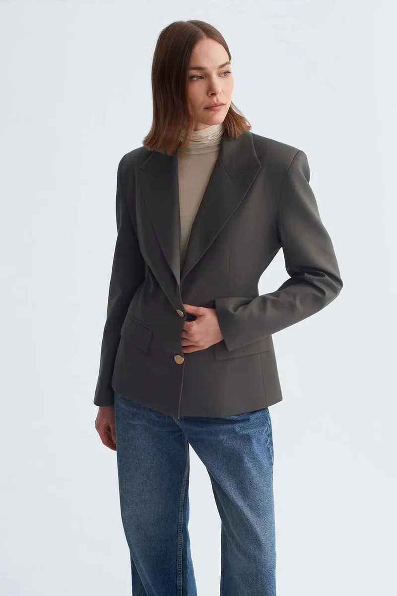 DILVIN Fitted Crepe Blazer With Shawl Collar