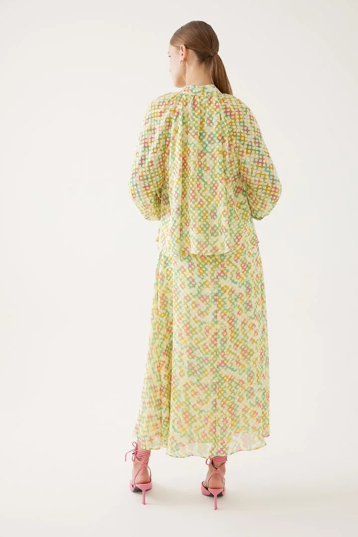 EXQUISE Tie-Neck Long-Sleeved Blouse