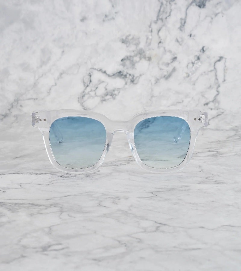 اكسبليست باوتس نظارات شمسية أنيقة للجنسين ويليام كلير بتدرج أزرق - Image 2