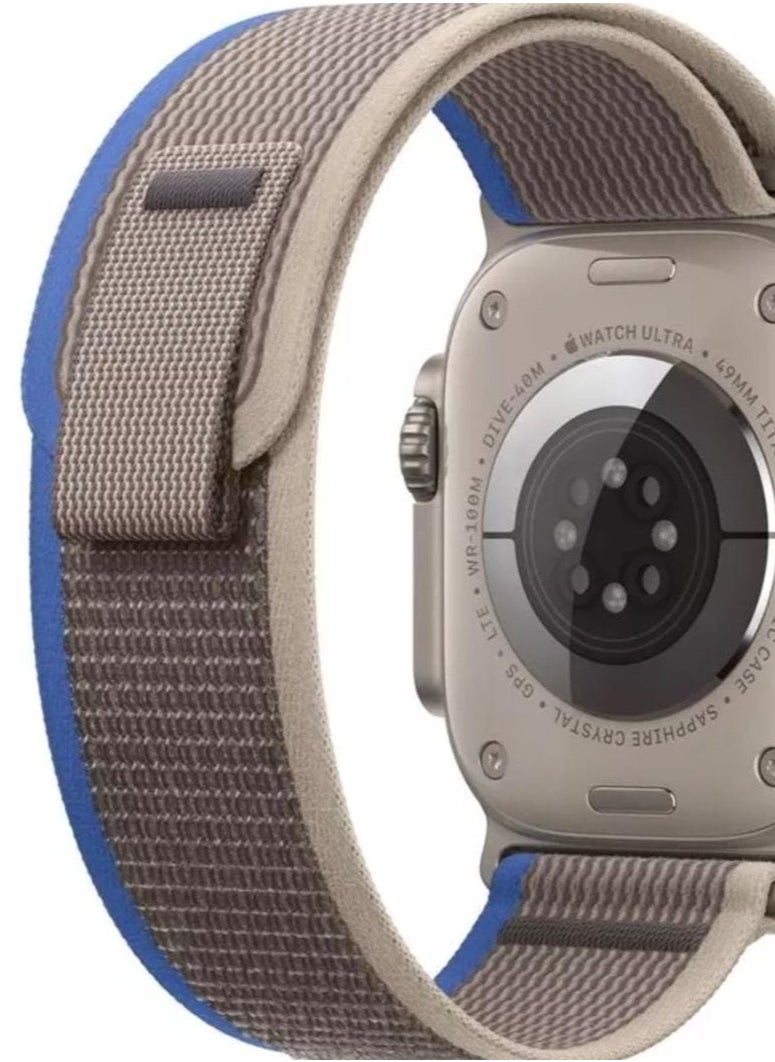 The new Apple Watch bracelet has a wonderful  modern shape  blue color with gray size 49