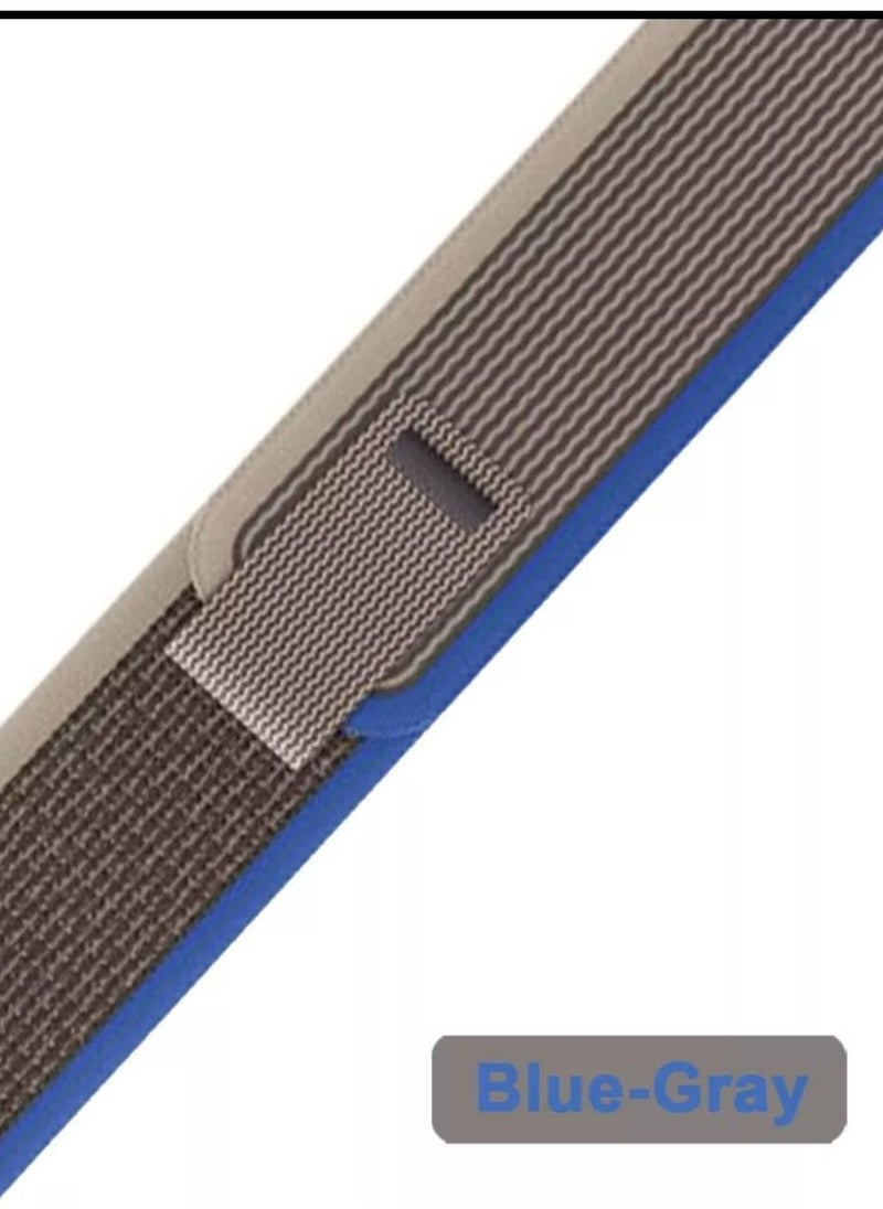 The new Apple Watch bracelet has a wonderful  modern shape  blue color with gray size 49