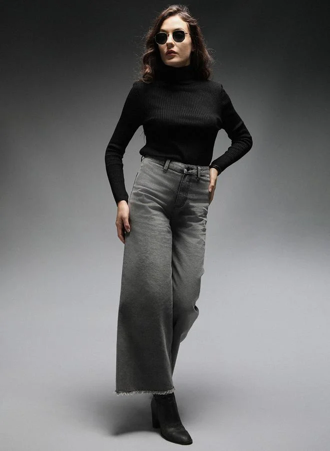HIGH STAR HIGH STAR High Rise Faded Flared Jeans with Raw Edge Hem