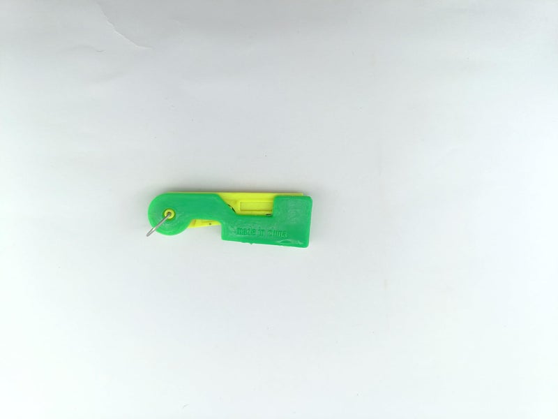advancedestore (Pack of 2) Crafts Plastic Press and Needle Threader Device-Automatic Needle Threading Device(Multi Colour) - Image 4