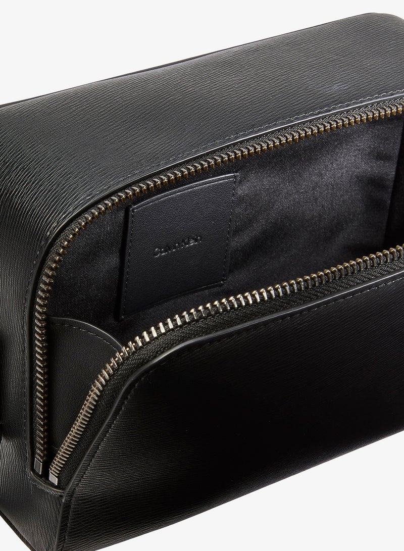CALVIN KLEIN Emblem Hardware Bracelet Strap Washbag - Image 3