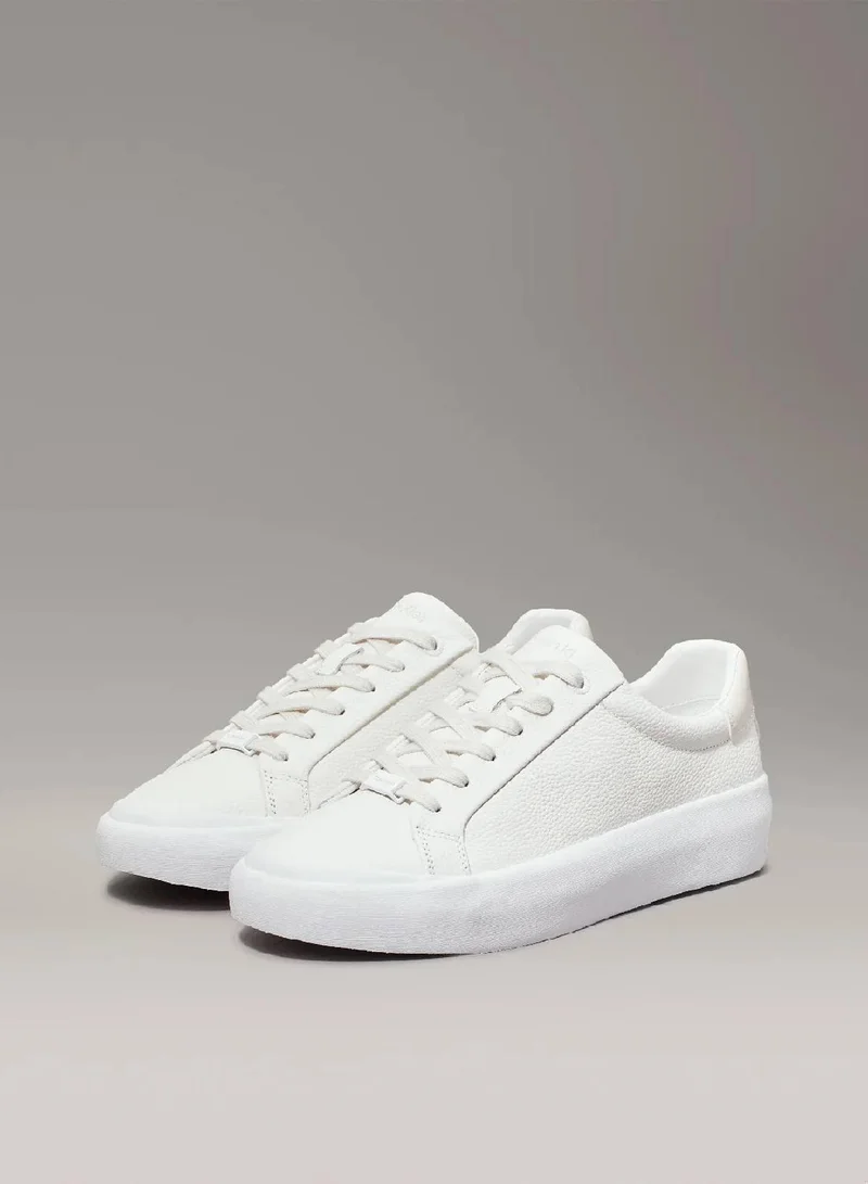 كالفن كلاين حذاء تدريب من الجلد