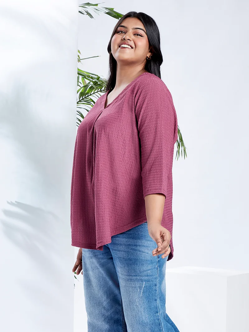 جلو باص Gloplus Women Maroon V-Neck Self Design Curved Hem Plus Size Workwear Top