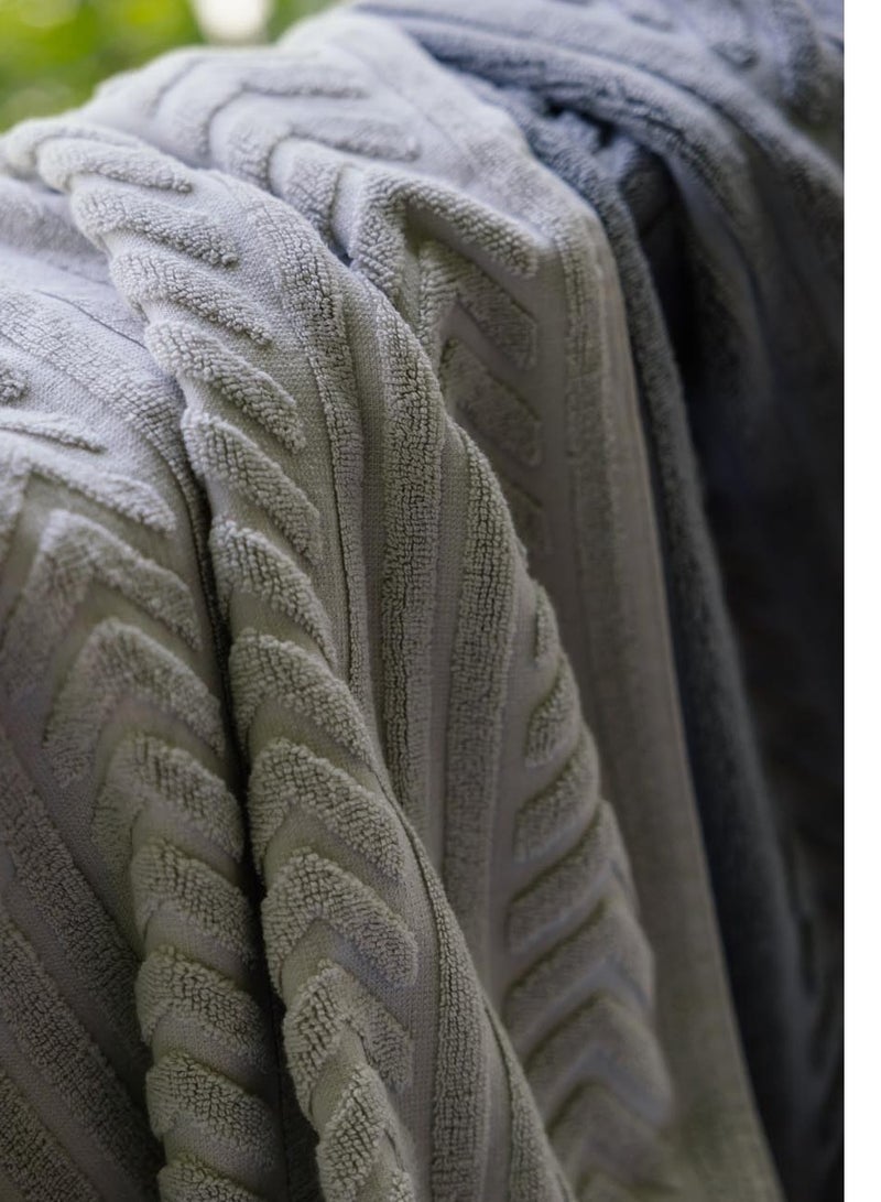 More cottons More cottons Streams Jacquard Towel 600 GSM 100% Cotton(Light Grey)50X100CM  - Image 2