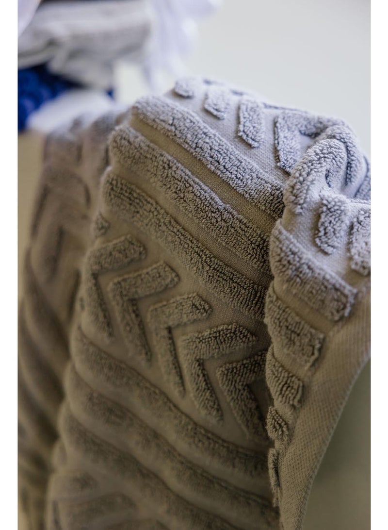 More cottons More cottons Streams Jacquard Towel 600 GSM 100% Cotton(Light Grey)50X100CM  - Image 4