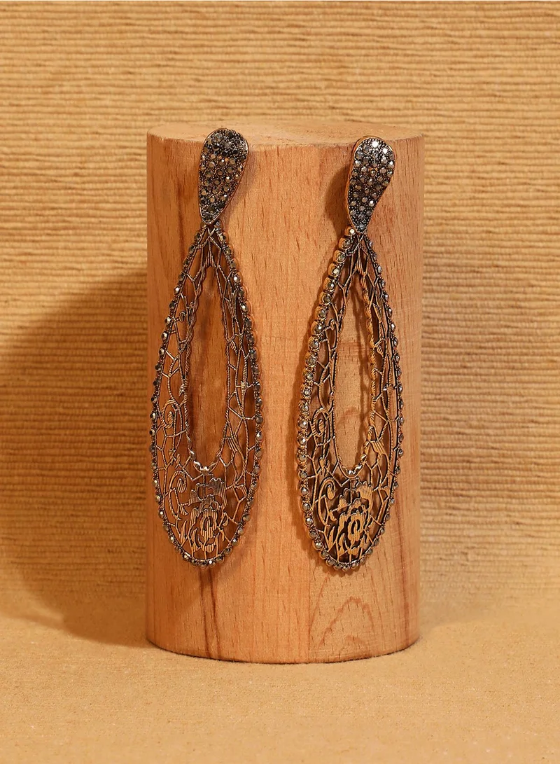 SOHI Intricate Oval Rose Artificial Drop Earring Jewellery