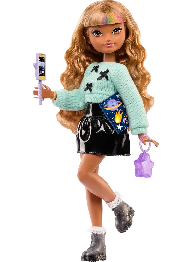 Barbie Dream Besties JGG36 Moving Zia Fashion Doll with Extendable Fashion and Wavy Brown Hair, 7 Pieces Hair and Moon - Image 1