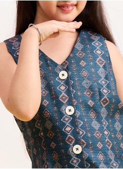 Stylo Bug Geometrical Print V Neck Casual Dress by Styli  - Image 5