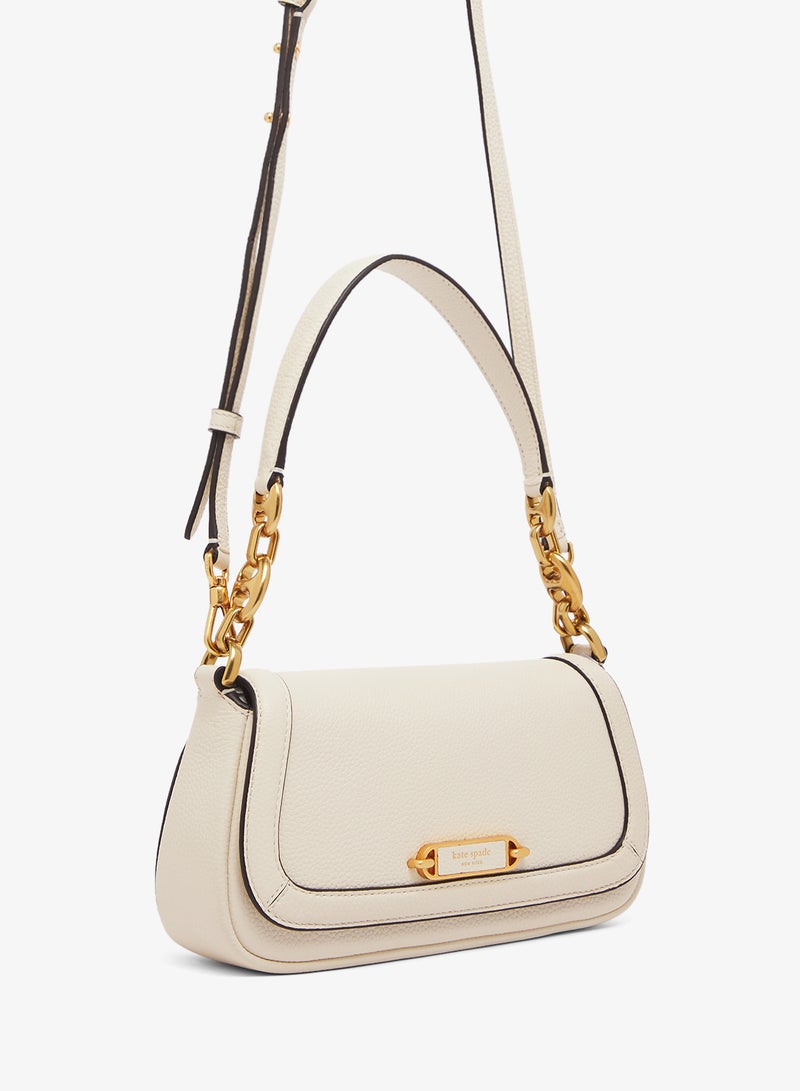 كيت سبيد حقيبة كتف بغطاء بتفاصيل شعار - Image 3