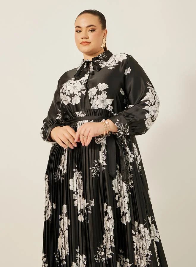 Styli Styli Plus Size Floral Print Pleated A-Line Maxi Dress