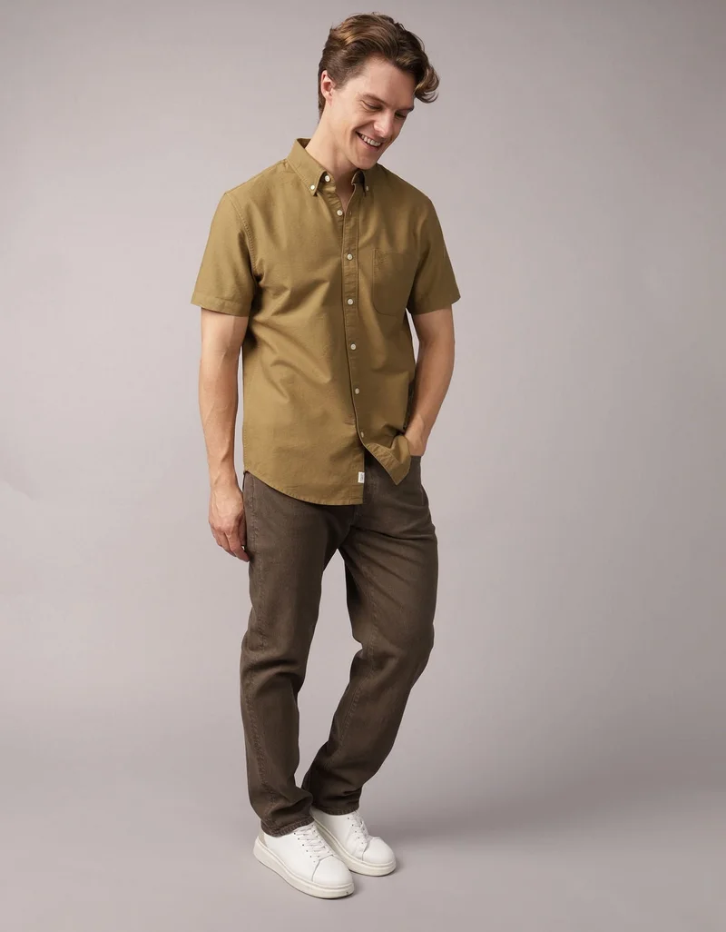 AE Short-Sleeve Classic Fit Button-Up Shirt