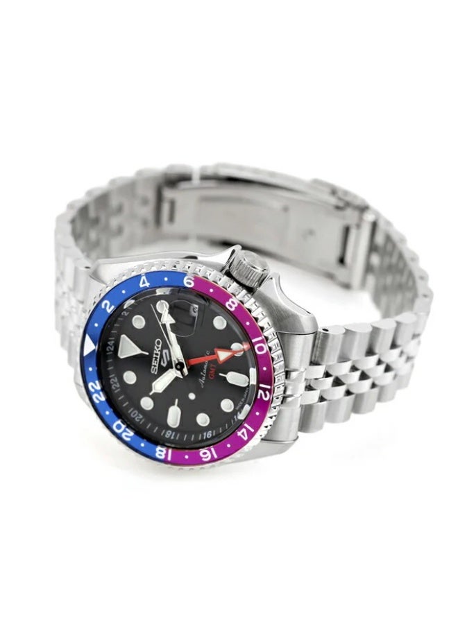 Seiko 5 Sports SKX Series GMT Automatic Men's Watch SBSC021, 42.5 mm Black Dial, Stainless Steel Bracelet, 100M WR - Image 3