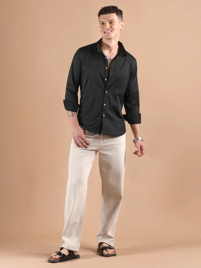 Beyoung Black Solid Regular Fit Shirt