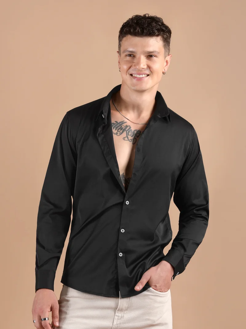 Beyoung Black Solid Regular Fit Shirt