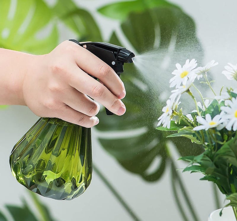 wolpin 500 ml Manual Water Sprayer Bottle for Gardening Plants Salon Haircut Lawn Use Plant Mister Spray for Herbs Flowers Pesticides Fertilizers Easy Use Multipurpose Spray Bottle - Image 2
