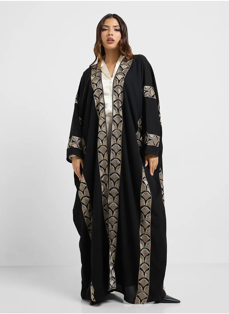 hayas closet Embroidered Cape Sleeve Abaya