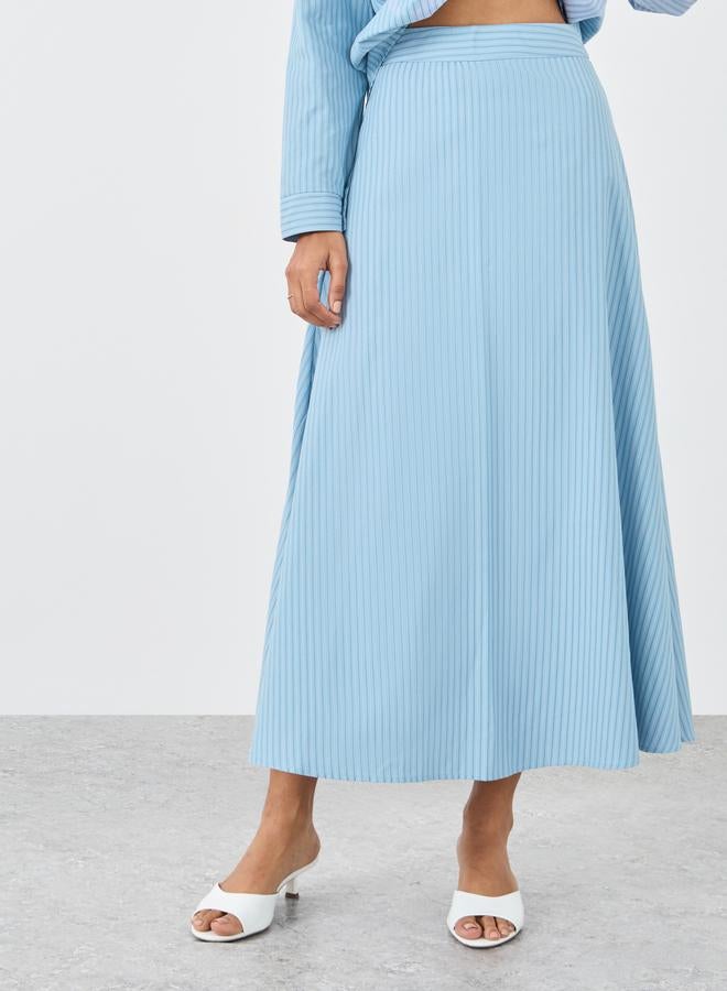 تايك تو طقم نسائي من قطعتين: بلوزة بأكمام طويلة مخططة باللون الأزرق وتنورة - - Image 5