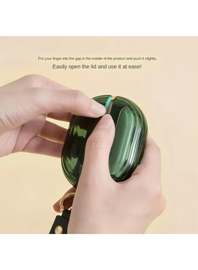 بكرة إزالة الوبر المحمولة من الملابس - بكرة لاصقة صغيرة الحجم 9.5 × 6.5 × 3 سم لإزالة الوبر وشعر الحيوانات الأليفة والغبار - سهلة السفر - خضراء - Image 2