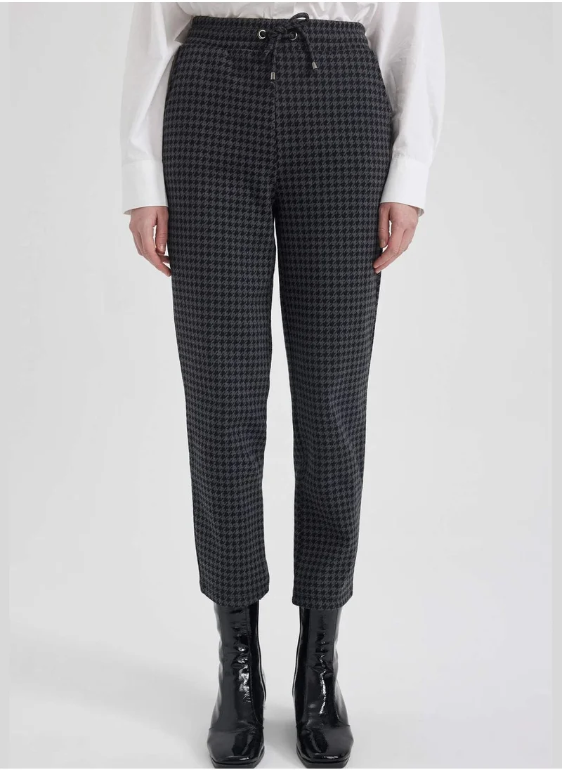 DeFacto Houndstooth Patterned Relax Fit Jogger