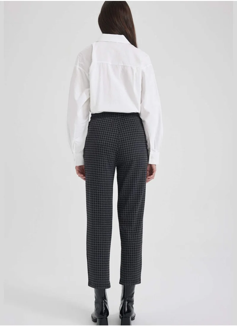 DeFacto Houndstooth Patterned Relax Fit Jogger