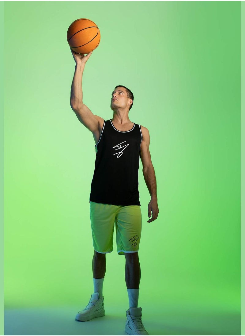 DeFacto Man Fit Shaquille O'Neal Licenced T-Shirt  - Image 4