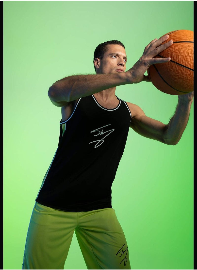 DeFacto Man Fit Shaquille O'Neal Licenced T-Shirt  - Image 3
