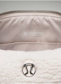 Lululemon Mini Shoulder Bag 4L Fleece  - Image 5