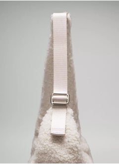 Lululemon Mini Shoulder Bag 4L Fleece  - Image 4