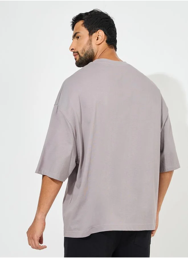 ستايلي Chest Graphic Compact Jersey Boxy T-Shirt